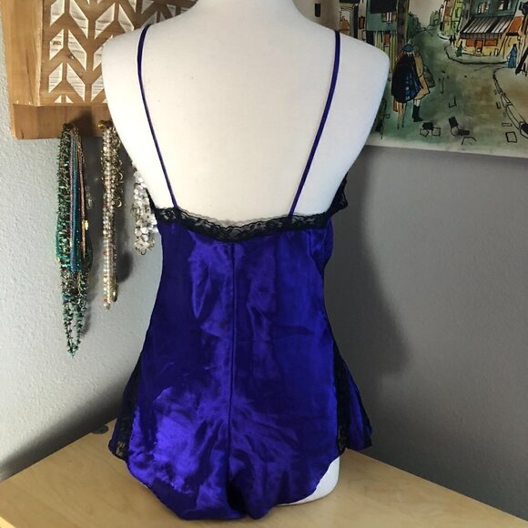 Vintage Victoria's Secret Gold Label Liquid Satin Lingerie Teddy - 80s 90s - Picture 3 of 8